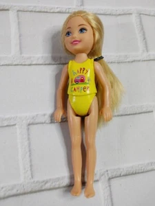 Mattel 2015 Stacy Puppe Barbie Schwester Happy Camper gelbes Shirt ohne Rock blond - Bild 1 von 2