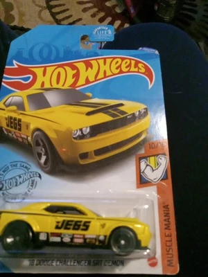 Dodge Challenger SRT Demon 234/250 Hot Wheels Muscle Mania 18 Foto 1 de 2