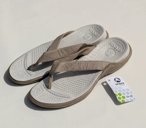 Crocs Womens Capri Flip Flops Sandals Size UK 9 - BNWT - EU 42~43 - Picture 1 of 13