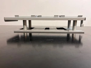 TECAN EVO Evolution Liquid Handler System: Erhöhter Mikroplattenträger mit 3 Plätzen - Bild 1 von 9