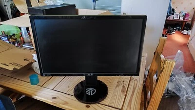 ASUS VG248QE, 24 Inch FHD (1920 x 1080) Gaming monitor, 1 ms, Up to 144Hz,... - Image 1 of 3