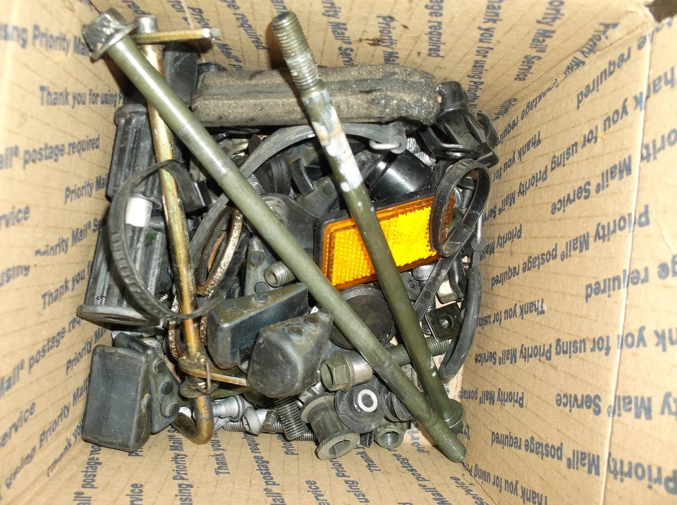 Yamaha YZF R6 YZFR6 2003 2004 hardware mixto Foto 1 de 1