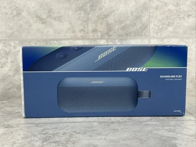 Altavoz portátil Bluetooth Bose Soundlink Flex 2da generación (azul oscuro) Foto 1 de 4