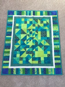 Dutch PA Primitive Aqua Green Dotted Pachwork Accent Quilt 41"x34" - Picture 1 of 15
