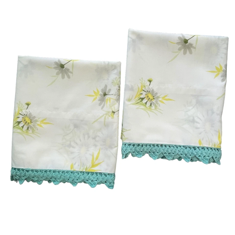 VTG Springmaid Daisy Pillowcases Standard Wondercale Crochet Edge Cottagecore - Image 1 of 4