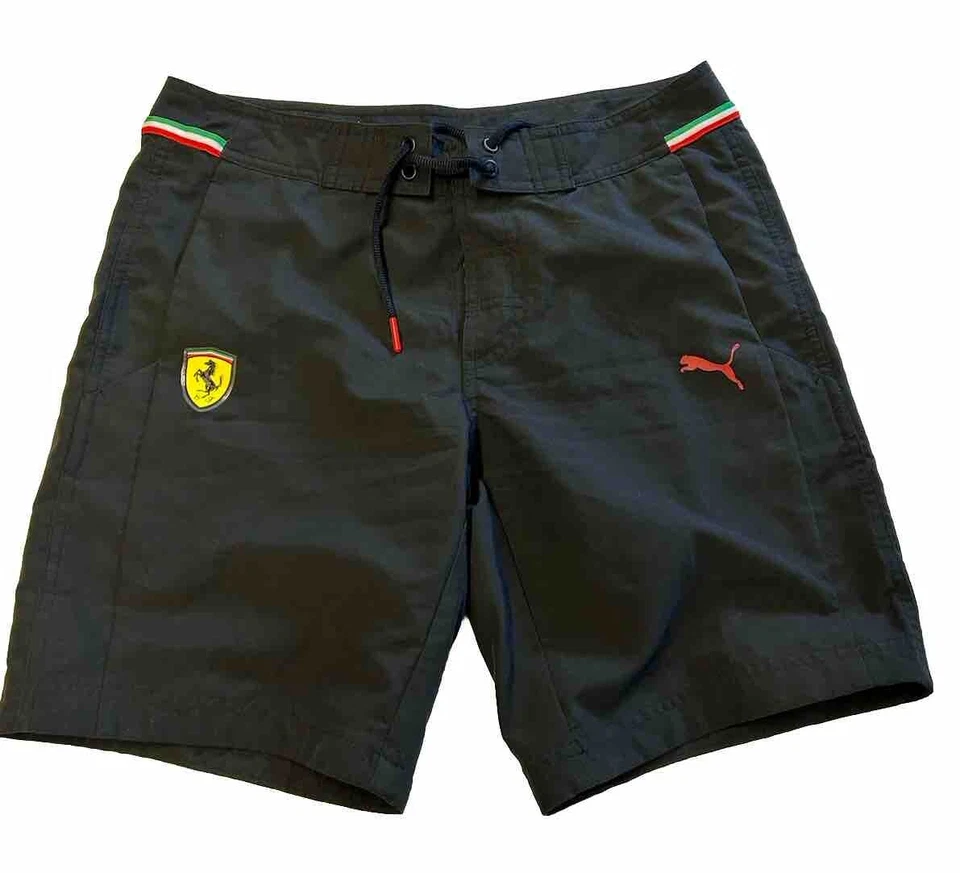 Pantalones cortos de tabla para hombre PUMA negros Scuderia Ferrari 10 aniversario talla XS Foto 1 de 4