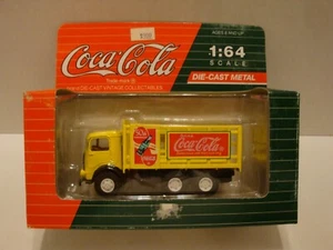 Camión de estacas de entrega Hartoy Coca-Cola Mack modelo CJ 1:64 diecast C52-28 - Imagen 1 de 10