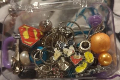 Novo Enorme Lote Misto de Berloques Pendurados 925 Contas 4Europeias Com Pulseira Lote U002 - Imagem 1 de 4