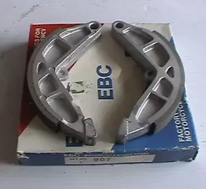 GILERA 50 VESPA PIAGGIO CIAO BRAVO BOSS GRILLO S1 REAR BRAKE SHOES EBC V907 - Picture 1 of 4