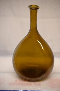 MID CENTURY MODERN BLENKO ?? AMBER WINE BOTTLE 8 3/4" TALL CRACK IN UPPER NECK - Picture 1 of 4