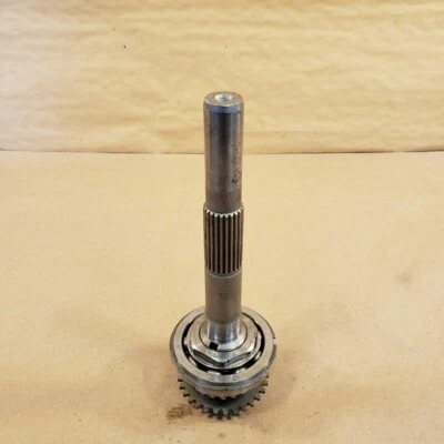 Caja de cambios original 68-80 MG MGB 23 estrías primer movimiento eje de entrada 4 sincronizaciones Foto 1 de 4