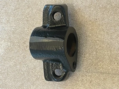 Оригинальный кронштейн поддержки масляного насоса двигателя Toyota FJ40 Land Cruiser - Изображение 1 из 4