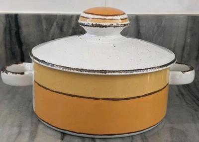 Vintage stonehenge Midwinter sun covered casserole w/handles 1970's England Read - Image 1 of 4