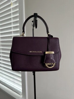 Bolso Bandolera NUEVO CON ETIQUETAS MICHAEL KORS Ava Extra Pequeño Cuero Saffiano Damson32F5GAVC1L Foto 1 de 4