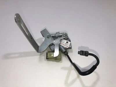 Sdoppiatore Freno Anteriore HONDA HORNET 600 2007 2010 - Immagine 1 di 4