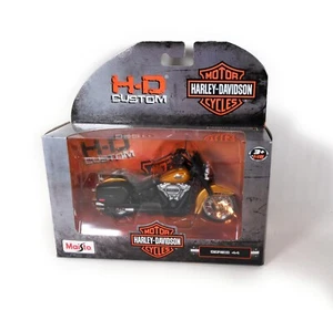 Maisto Harley Davidson 2023 Heritage Classic Series 44 1:18 Die-Cast Motorcycle - Picture 1 of 5