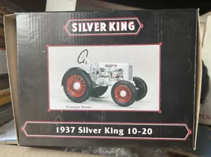 SpecCast Silver King 10-20 resin farm tractor 5th In Series 1/16 NIB TAPE UNCUT - Picture 1 of 3