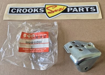 59248-05D60 1991 RMX250, RM250*, RM125* Genuine Suzuki Front Brake Hose Guide - Image 1 of 4