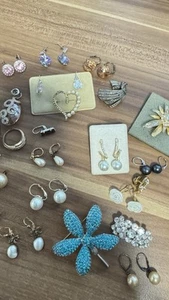 Broschen , Ohrringe usw. Modeschmuck Konvolut Nachlass - Bild 1 von 8