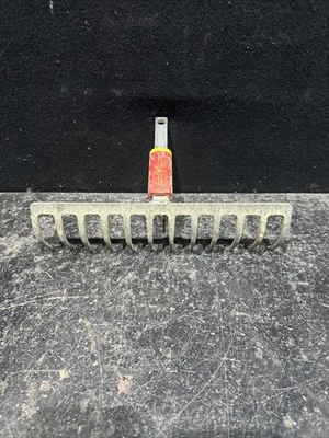 Wolf Garten multi-change® rake. Ref Pc18 - Image 1 of 4