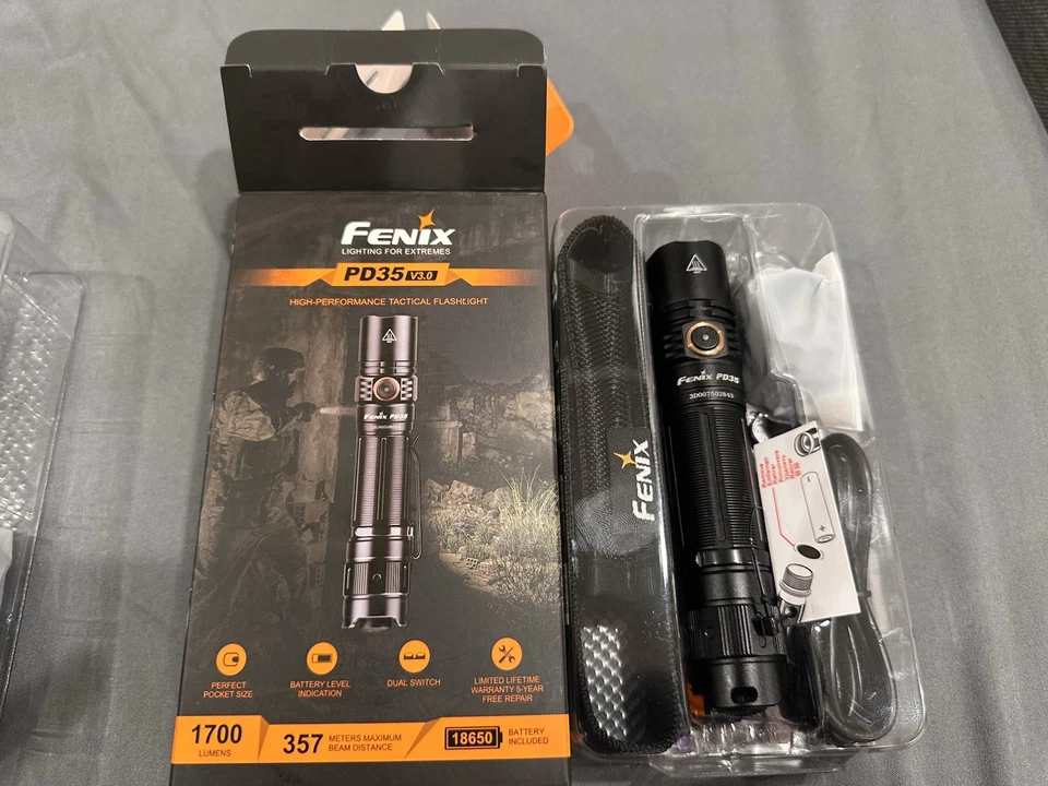 Fenix PD35 V3 Flashlight with 3400mAh Battery - Image 1 of 1