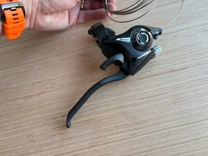 New Shimano ST-EF51-8 8 Speed MTB Bike Brake Lever RIGHT rear BLACK - Picture 1 of 3