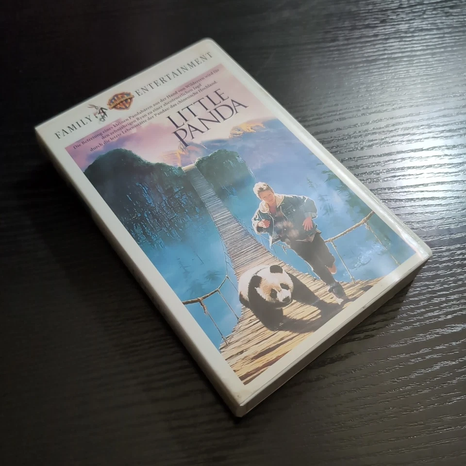 VHS - Little Panda - Ryan Slater/Stephen Lang - Familienfilm - Bild 1 von 4