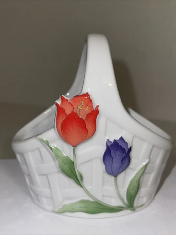 Vtg Target Porcelain Basket W/Handle Flowers Tulips Small 1980s Japan 4" inches Cover