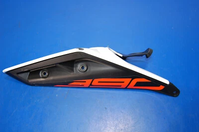2018 17- 20 KTM390 DUKE WHITE RIGHT SIDE SEAT COWL LOWER COVER 9300805100028 - Image 1 of 4