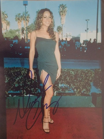 Mariah Carey Signed Photo 8 by 10 Cover