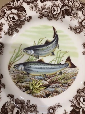 SPODE WOODLAND FISH KING SALMON 10.5"  3pc DINNER PLATE BROWN NEW MADE IN ENGLAN - Image 1 of 4