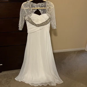 Wedding Dress/white - Picture 1 of 5