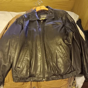 LAMMFELL LEDER BOMBER JACKE HERREN XL, DUNKELBRAUN LORD AND TAYLOR - Bild 1 von 8