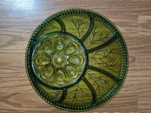 Vintage Indiana Avocado Green Glass Split Egg Plate Divided Cheese Fruit Tray - Picture 1 of 1