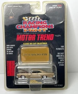 Racing Champions Mint - Motor Trend - Gold 1968 Plymouth - New on Card - Imagen 1 de 2