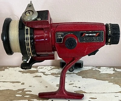 Carrete de pesca giratorio con rodamiento de bolas Silstar EX40 carrete de grafito y antirreverso Foto 1 de 4