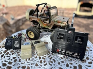 tamiya wild willy m38 with 3 batteries and Futaba remote. - Picture 1 of 11