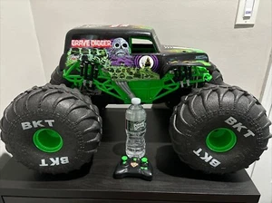 Monster Jam Mega Grave Digger 1:6 Scale All-Terrain Monster Truck Remote TESTED - Picture 1 of 24