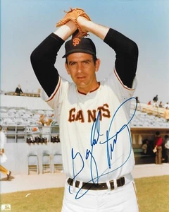 DECEASED IN 2022 - BASEBALL HOF GAYLORD PERRY SIGNED 8"x10" COLOR PHOTO - Picture 1 of 1