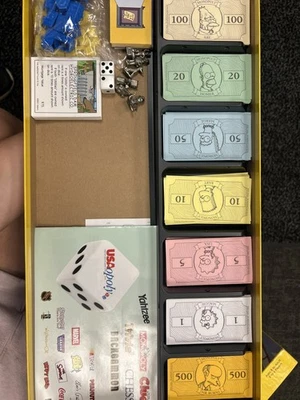 Hasbro Monopoly The Simpsons Edition Board Game - MN006-025 - Image 1 of 2