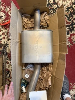 2018-2023 VOLKSWAGEN ATLAS 3.6L EXHAUST CENTER MUFFLER RESONATOR PIPE OEM NEW - Image 1 of 2