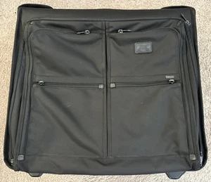 Tumi Alpha 2 Suitcase 2 Wheeled Garment Bag Luggage Extended Trip 22036DH - Picture 1 of 21