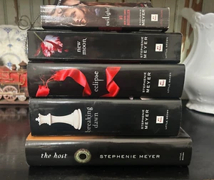 ☀STEPHANIE MEYER Hardcover & Paperback 5 BOOK LOT☀ The Host Twilight Eclipse - Picture 1 of 2