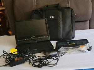 SONY DVP-FX930 9" PORTABLE DVD/CD PLAYER WITH CARRYING CASE - Picture 1 of 2