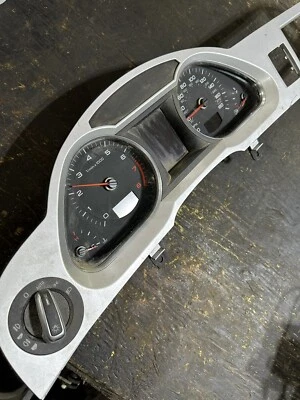 Cuadro de instrumentos velocímetro Audi A6 Quattro 2009-2011 fabricante de equipos originales 4f0920983h Foto 1 de 4