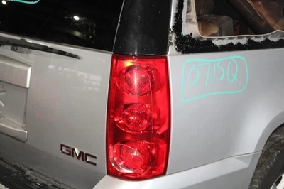 Luz trasera derecha pasajero GMC YUKON XL 1500 RH SLT 12 13 14 OEM WTY 90D Foto 1 de 4