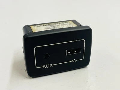 INTERRUPTOR USB AUXILIAR para Peugeot Boxer Citroen Relé Fiat Ducato 7356546330 2017 Foto 1 de 4