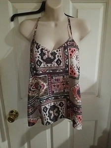 Hollister Tanktop mehrfarbig geometrisches Muster V-Ausschnitt mit offenen Schultern - Gr. Small - Bild 1 von 8