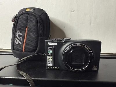 Nikon 14x Wide COOLPIX S8200 Digital Camera Black UNTESTED No Battery - Изображение 1 из 4