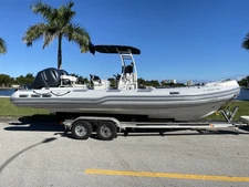 RIB INFLATABLE CARIBE 25’ 2020 with Pair Yamaha 150 HP Outboards 2022 (40 Hrs)